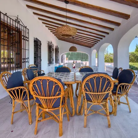 Holiday Cala Vista